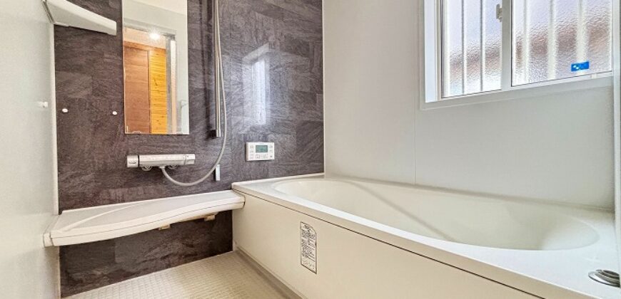 中古一戸建て – 三重県四日市市東坂部町